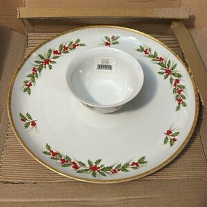 Gorham Festive Holly Chip and Dip Set